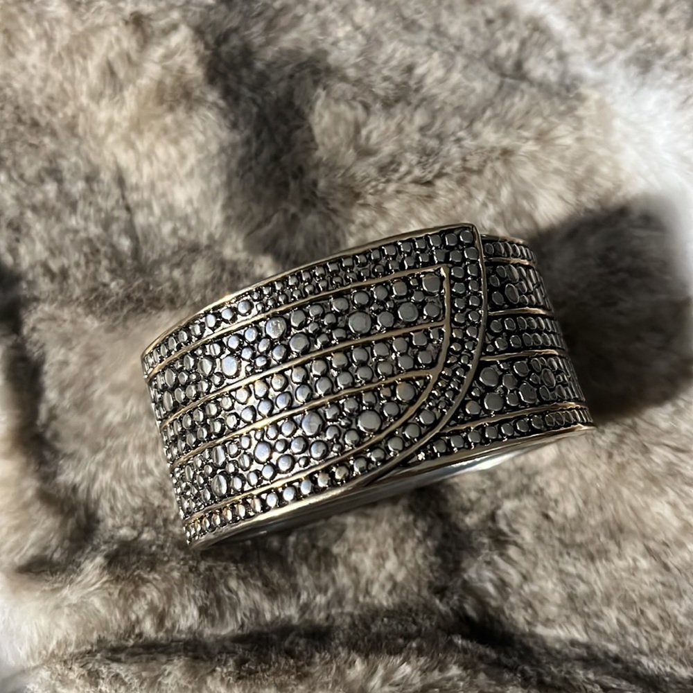 Women’s Cuff Bracelet